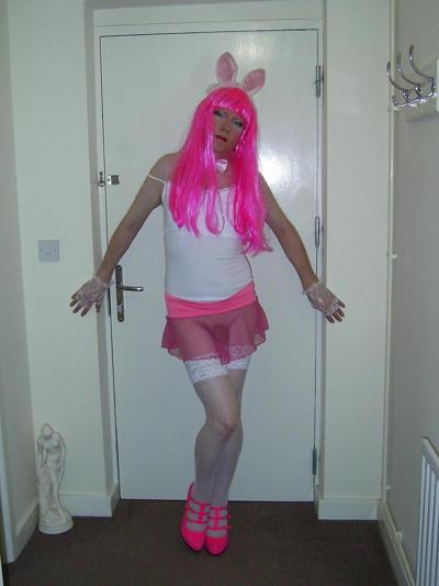 21P Suzi Sucks: Bunny Gurl, 1 of 2