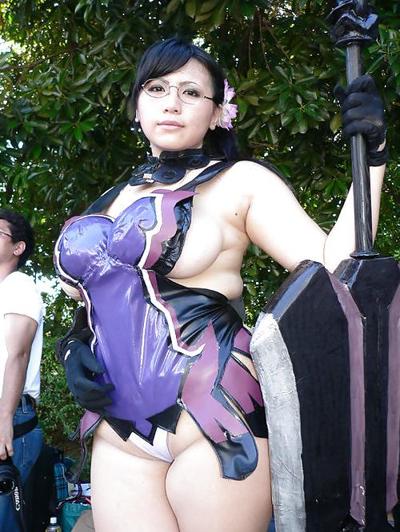 16P Corvy Cosplay
