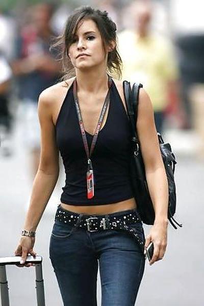 13P セクシーなスポーツフランス人女性