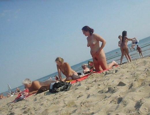 25P More Nude Beach Teens