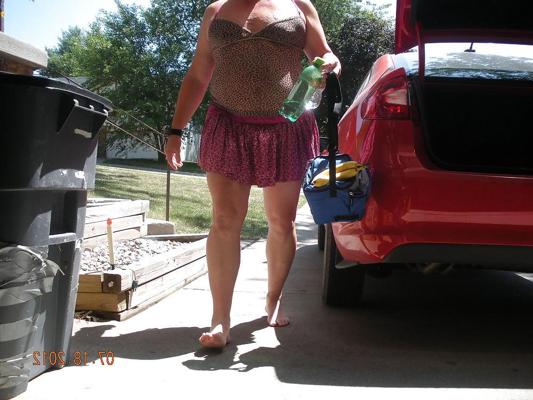 18P Sissy outside