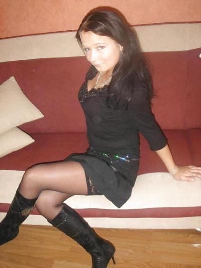 4P Turkish girl: Emina