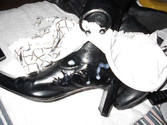 4P Botas y semen