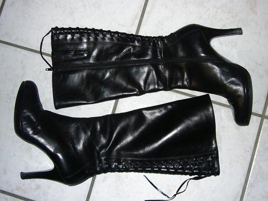 10P Black boots Blabla