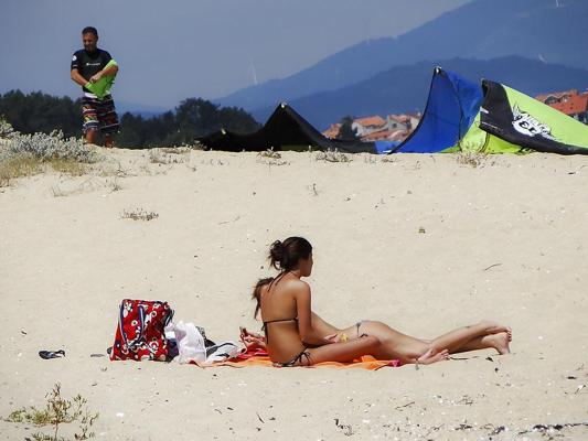 6P Voyeur photos