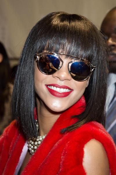 25P Rihanna sexy Schlampe