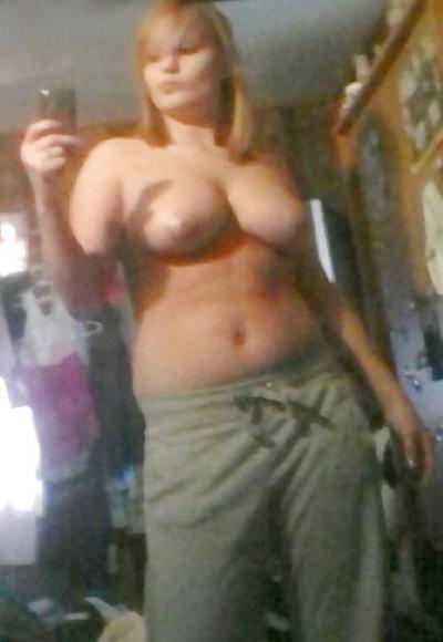 25P Chubby girls self pic 3