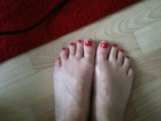 4P Boyfriend has a fetish for my feet