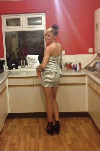 25P Smooth Becky's Self Pics