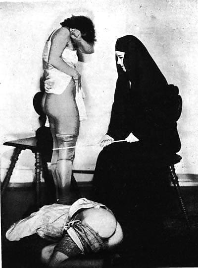25P Bad Girls in the Good Old Days (The Photographic Record.)