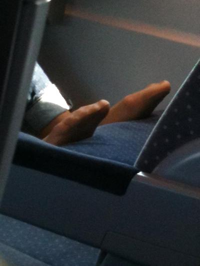 9P Pictures of a train ride (feet) - bilder einer zugfahrt