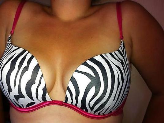 21P Woman their sell bra on the net 