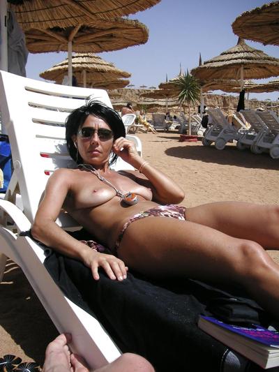 9P Mature Wife On Holiday