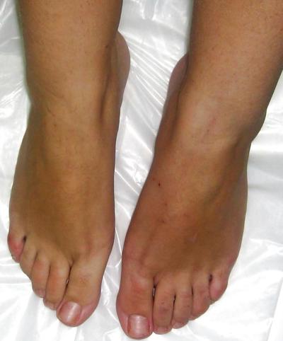 5P Dirty and smelly feet like cum!