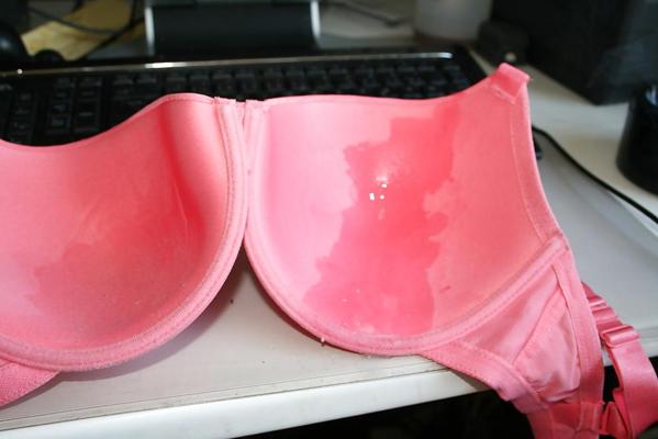23P Bra wanking