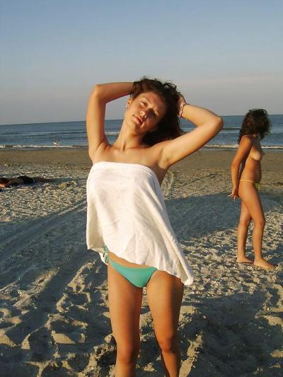 15P Nice beach, bikini and pool girls 3