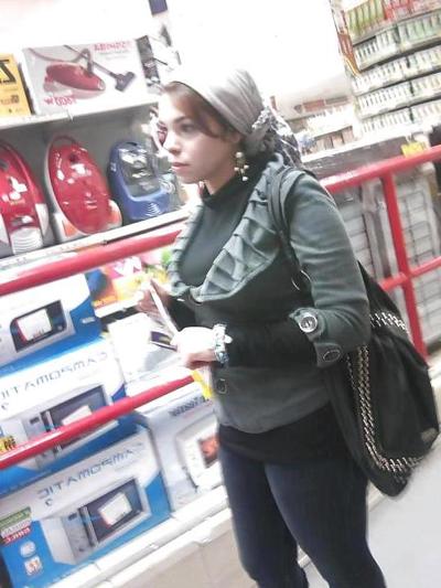10P Arab hidden voyeur