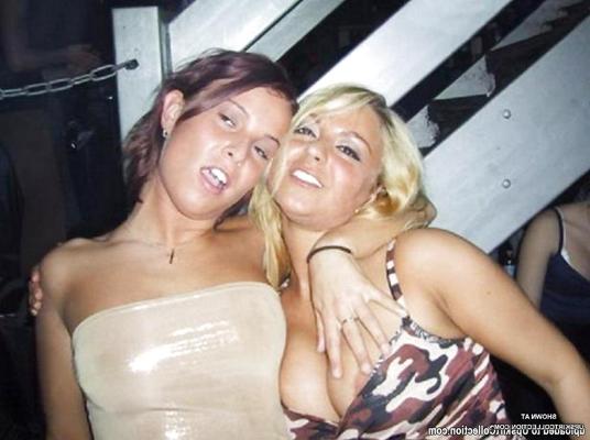 25P Upskirt & Downblouse