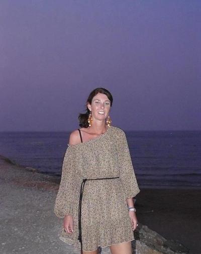 6P Fuck this mature bitch!!!!