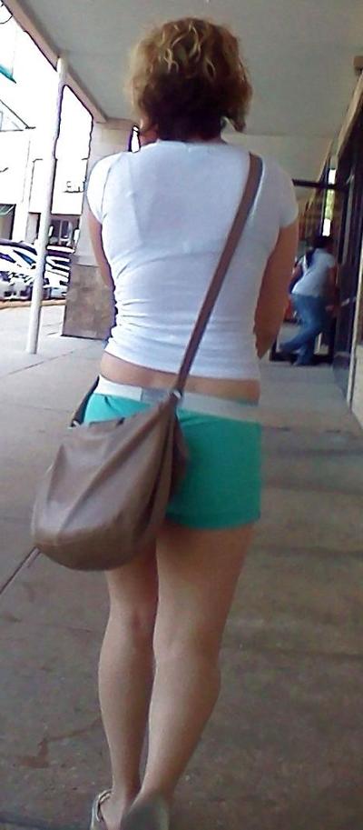 25P Le public sournois et non nu d'Itrbu Voyer Pix VOL1 : Cul et jambes
