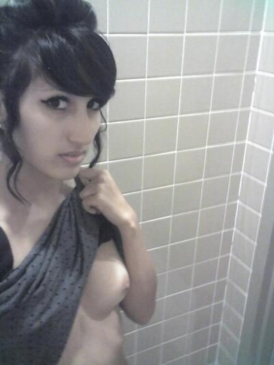 7P British NRI Bangladeshi Girl