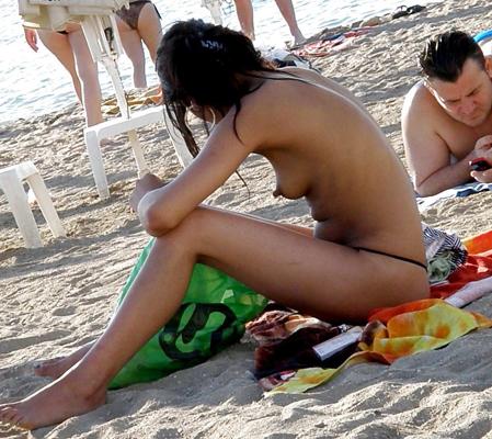 25P On the beach 6
