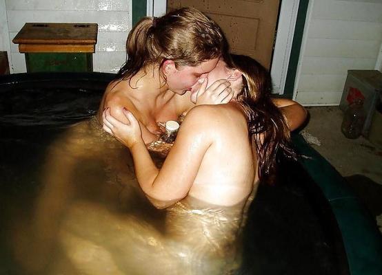 25P Teens Kissing Teen - Les