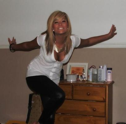 10P Would you fuck her ?? PLEASE VOTE and COMMENT!!