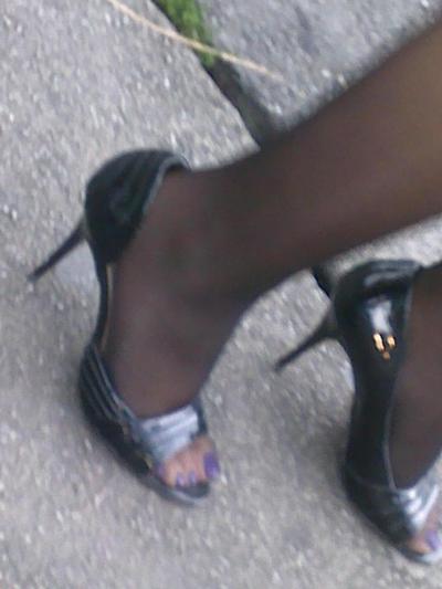 16P Nylon Feet 1