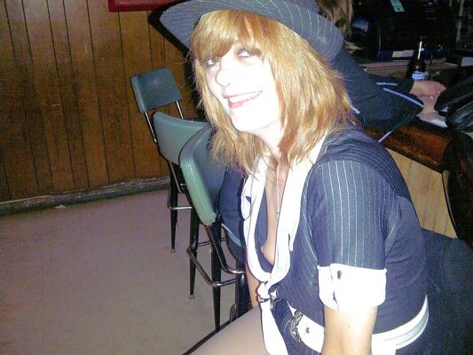20P Downblouse and Nipple Slip 3