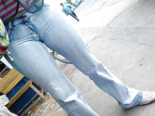 12P Fotze frisst Hose