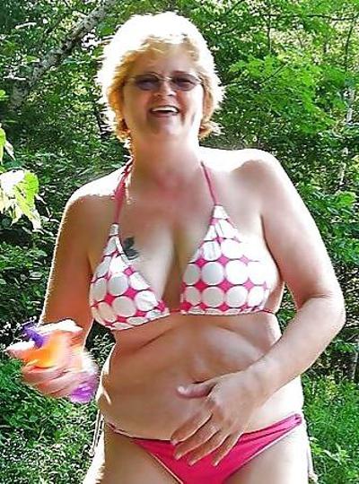 25P Swimsuits bikinis bras bbw mature dressed teen big huge - 44