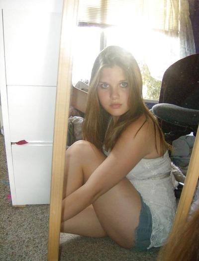 25P Pretty Busty Teeb Babe