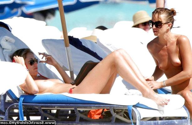 25P Lauren Stoner Topless Bikini Candid Photos