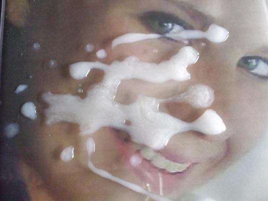 4P Cum on her pic Slut