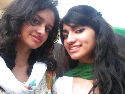 25P Filles Desi