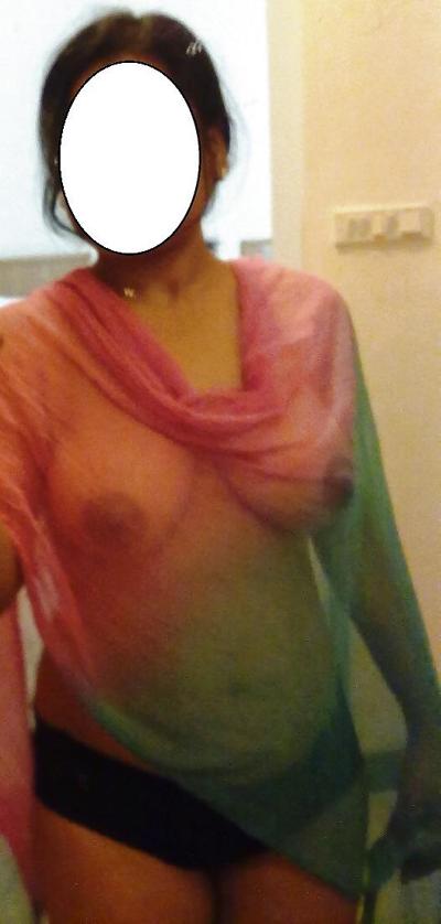 16P Mon amie webcam Meena