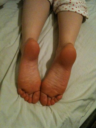 25P Amateur Female Soles 10