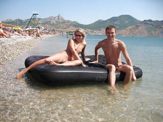 23P Fun with wiffe at the beach - 3