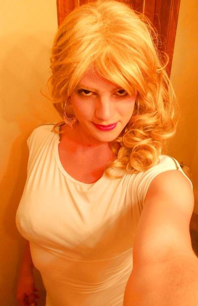 25P White Dress and Striptease Sissy Vanessa