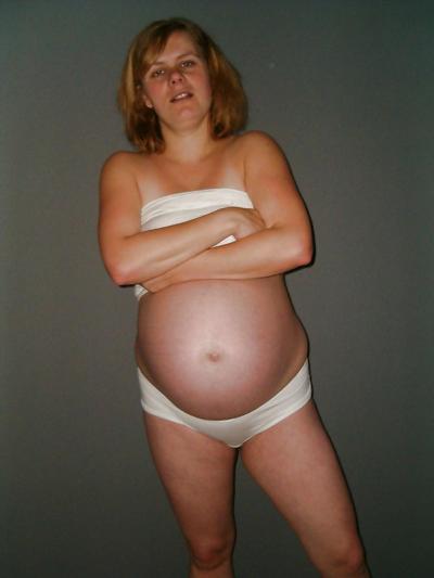 10P Pregnant mature bitch. How would you fuck her?
