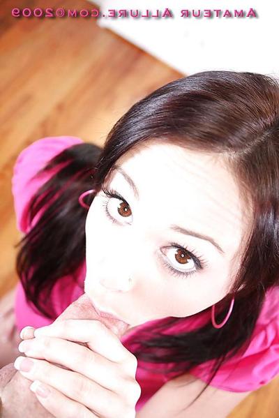 24P Teen POV Blowjob - Amateur