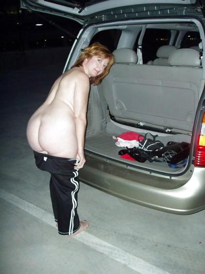 20P Tish Showing Off Her Gorgeous Fat Arse..
