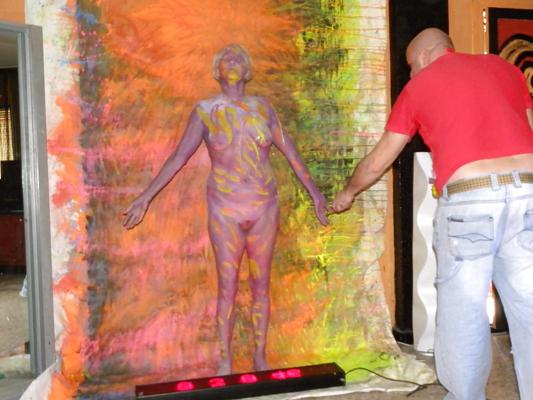 11P Body painting session