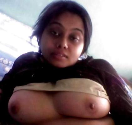 16P Desi Beautés 2