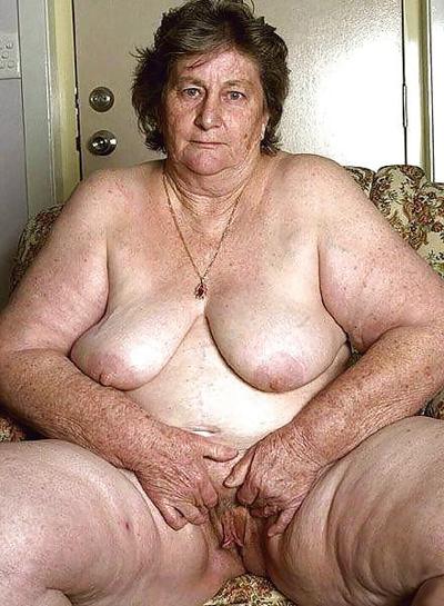 25P Les salopes ( granny)