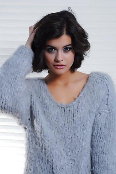 8P Sofia noire d'Elia