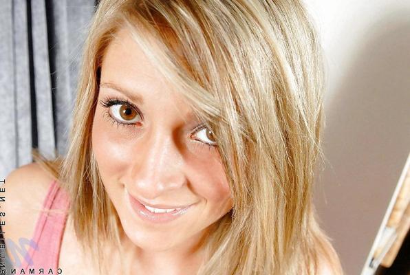 21P Carmen Kinsley-collection de cul