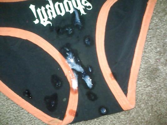 6P Cum on cousins panties