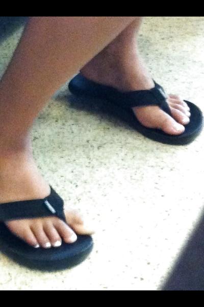 13P 率直な足の写真